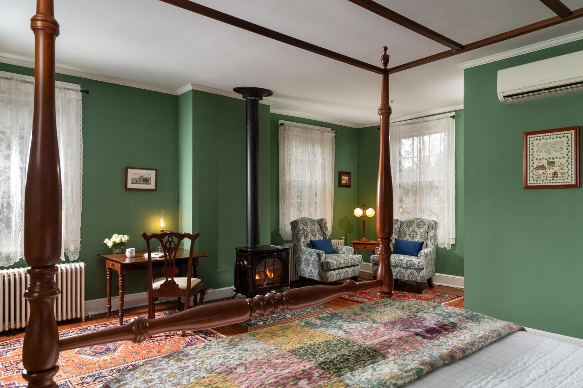 Brampton 1860 Bed & Breakfast Честъртаун Екстериор снимка