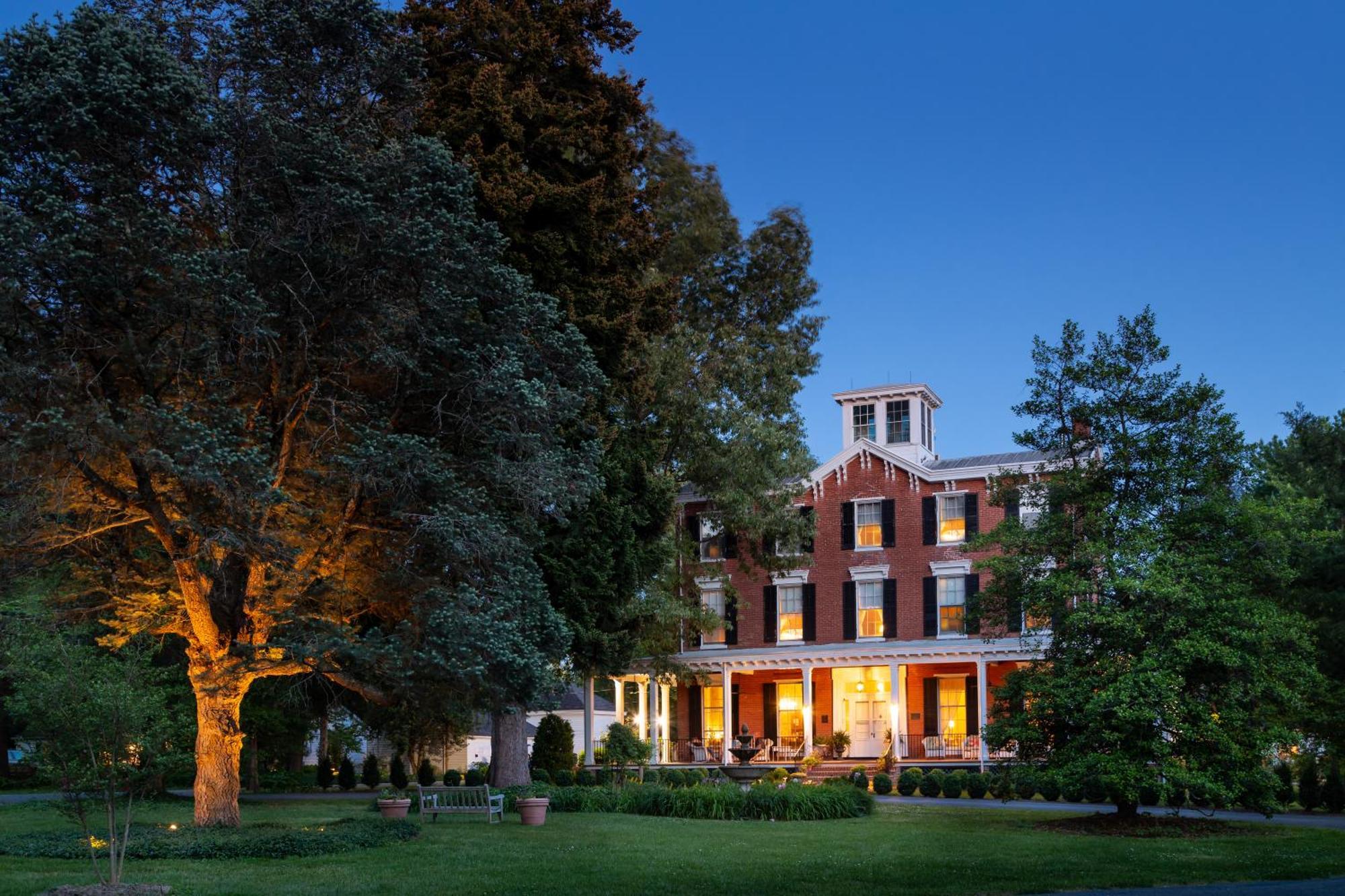 Brampton 1860 Bed & Breakfast Честъртаун Екстериор снимка