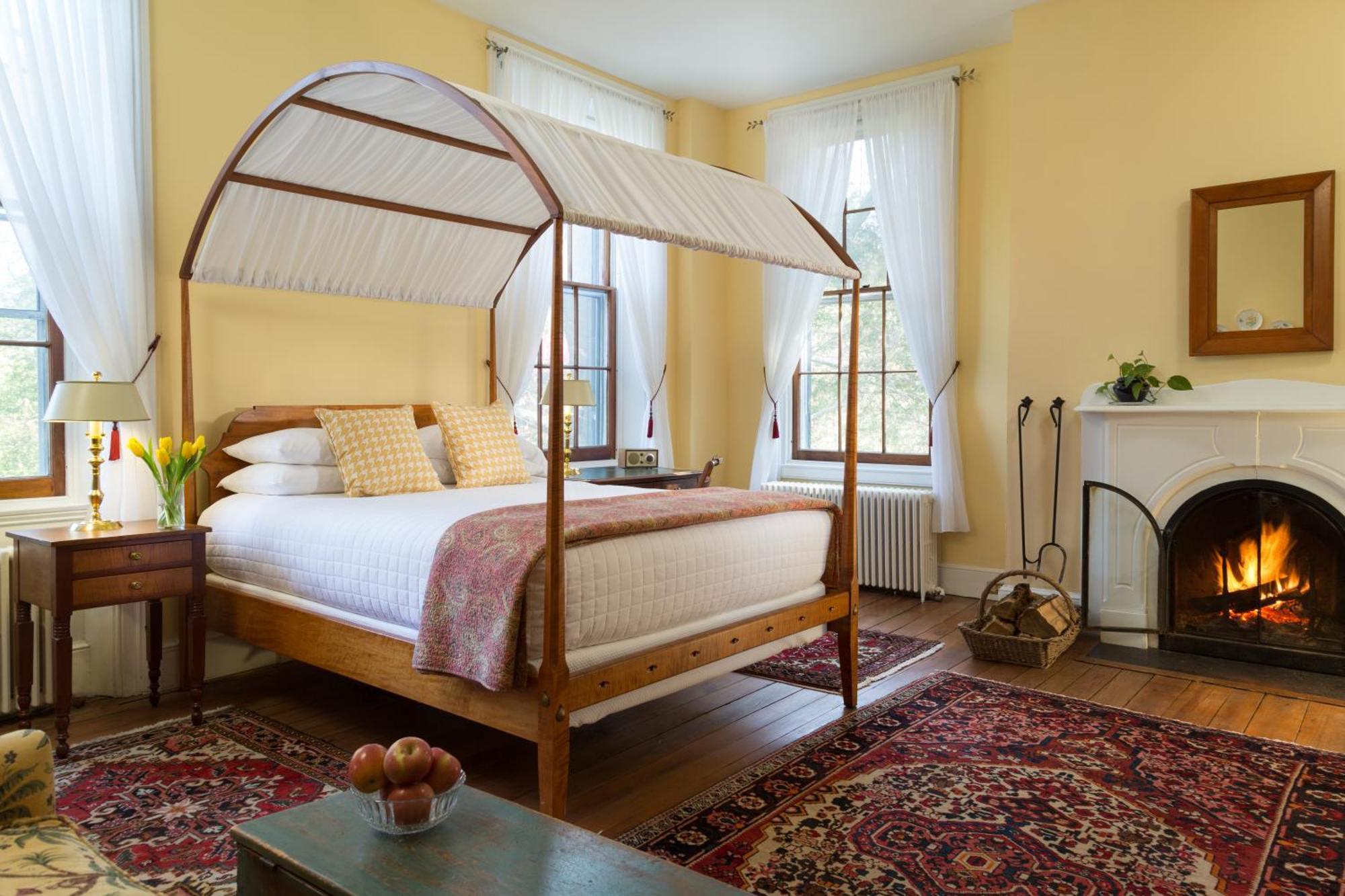 Brampton 1860 Bed & Breakfast Честъртаун Стая снимка