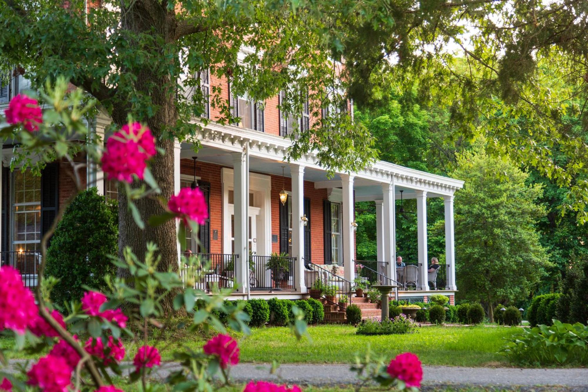 Brampton 1860 Bed & Breakfast Честъртаун Екстериор снимка