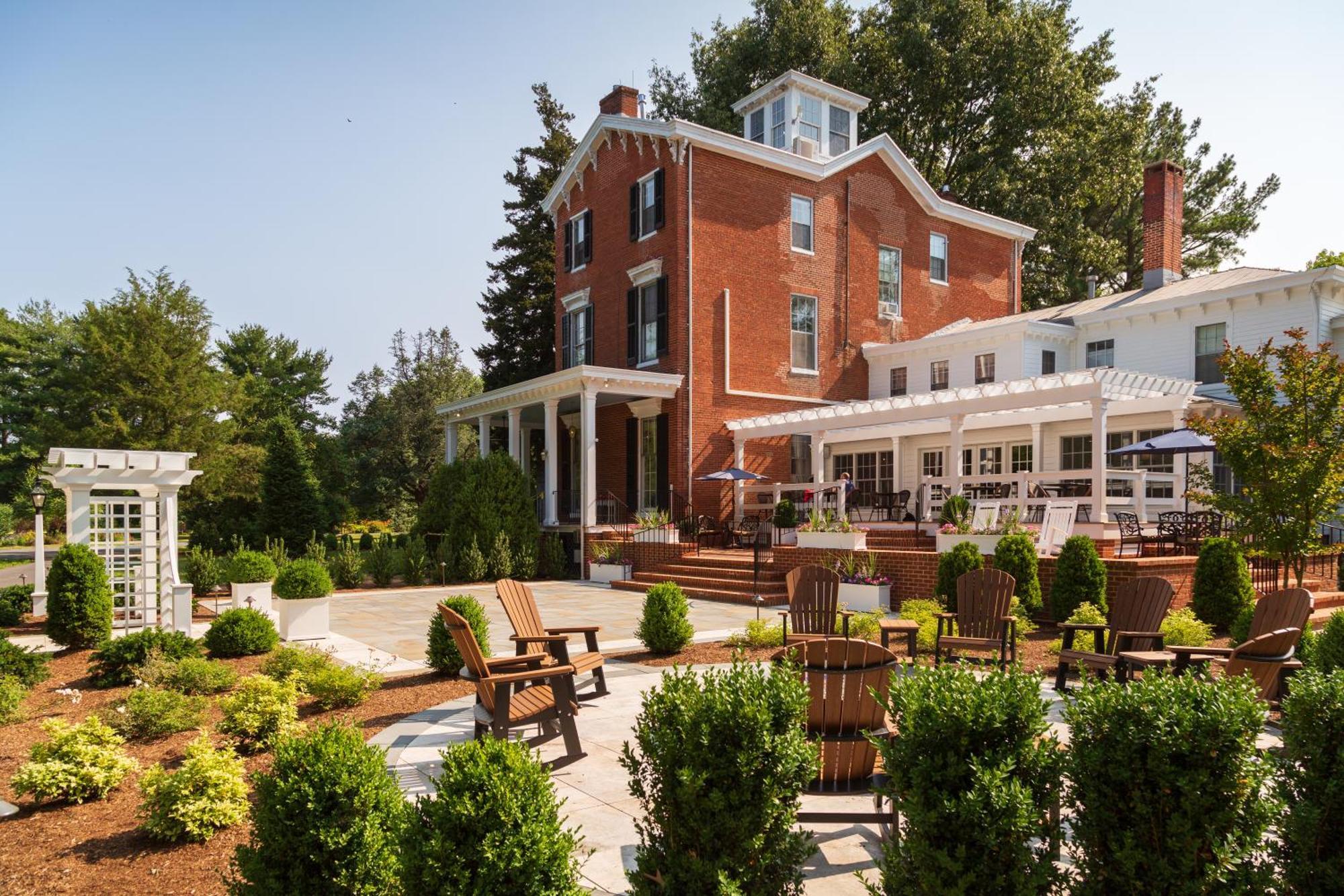 Brampton 1860 Bed & Breakfast Честъртаун Екстериор снимка