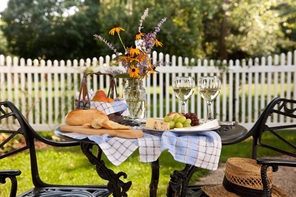 Brampton 1860 Bed & Breakfast Честъртаун Екстериор снимка